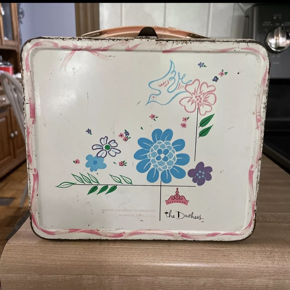 VINTAGE.  Original  THE DUCHESS lunchbox Aladdin Industries, Inc MCM